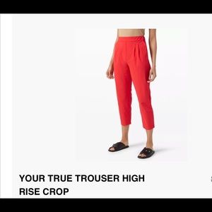 Lululemon size 6 pants.